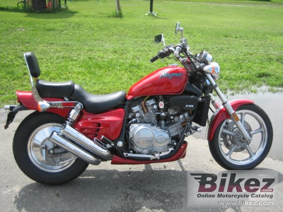 Honda super magna v45